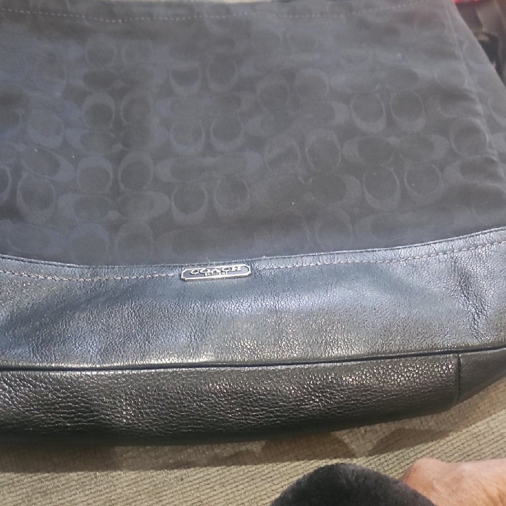 Coach Black coach bag with Sleek Design and Textured Fabric